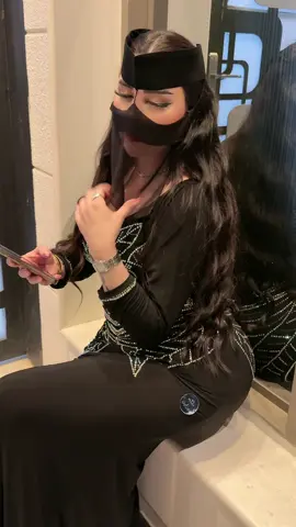 @ملكة ديزاين #CapCut #مودل_شمس🍯 #السعودية #العراق #فساتين 