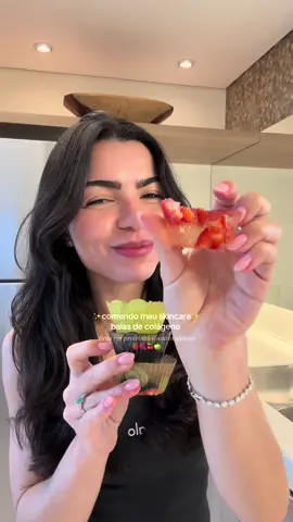 COMA SEU SKINCARE ✨ balas de colágeno são ricas em proteínas e antioxidantes…cuidando da pele de dentro pro fora 🍇🍒🍓🍑 #fyp #skincare #dicas #skintok #pele #saudavel #receitas #glassskin 