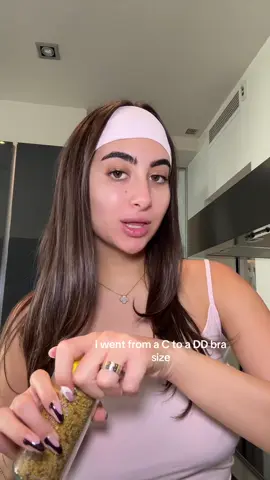 thank the queen bee for natural boob jobs 🤪🐝 but please make sure you don’t have a bee allergy before starting this!!
