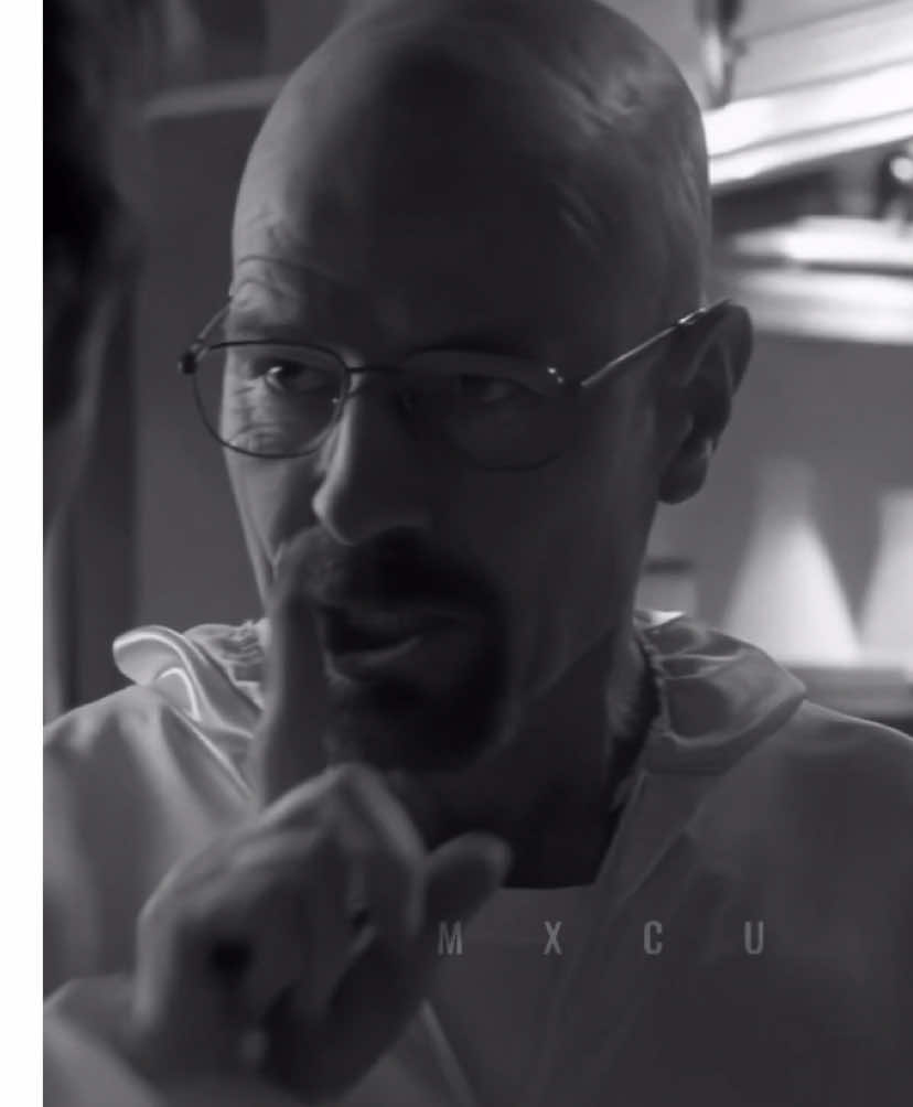 Breaking bad 🥼🧑‍🔬 . . . #edit #typ #series #netflix #breakingbad #gustavofring #walterwhite #hisnberg 
