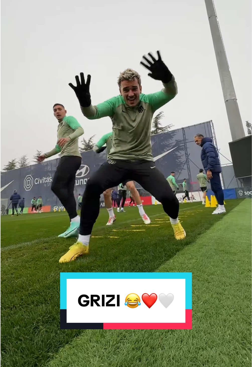 Wait until the end 😂 @Antoine Griezmann #atleticodemadrid #griezmann #humor #funny #footballtiktok 