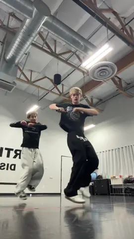 Yeah she know it 🔥 dc: @Akanenmiyoshi W/ @OL #fyp #dance #arizona #duo 