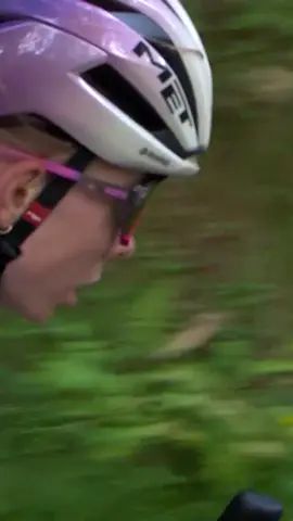 French vibes 🇫🇷.  #WatchTheFemmes #TourDeFrance #TDFF2025 #SportsTikTok #cycling 