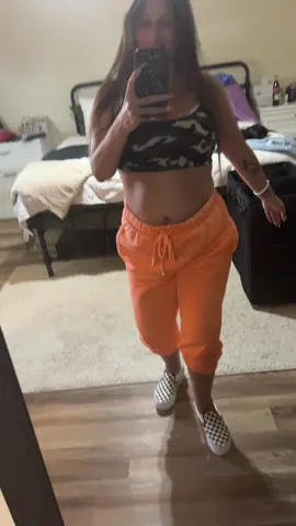 Y’all are SHOWING UP AND SHOWING OUT FOR ME. Thank you. #OOTD #tryon #almost40 #sweats 