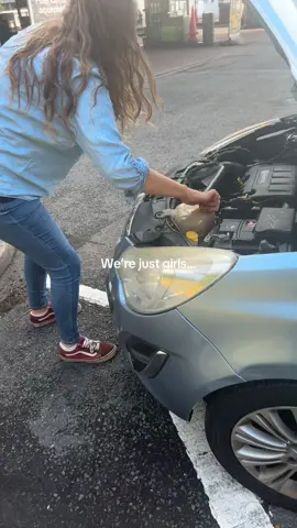 There’s been an update: That was boiling water bro… #justgirlsbeingirls #carbrokedown #shit #car #boilingwater 