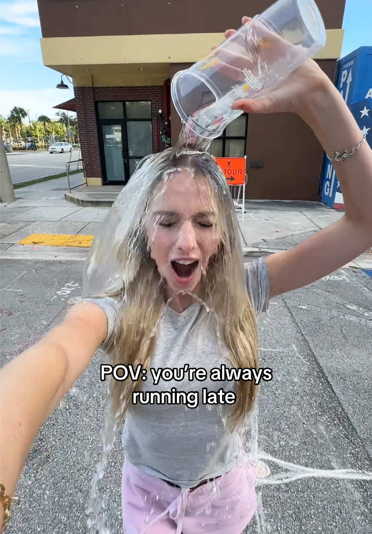 who else washes their hair on the go? #fyp #haironthego #hairtransformation #washinghairongo #nataliereynolds