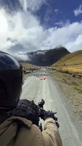 No hay nada más satisfactorio que alistar la mochila y viajar🙌🏻🫀 #contenido #biker #viaje #naturaleza #paisajes #paratii #tendencia #viral #fypシ゚ 
