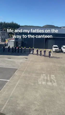 @JAYDEEE @Bailey @☀️Harper Leigh☀️ @. @Katie😼 @A M A N I😽 