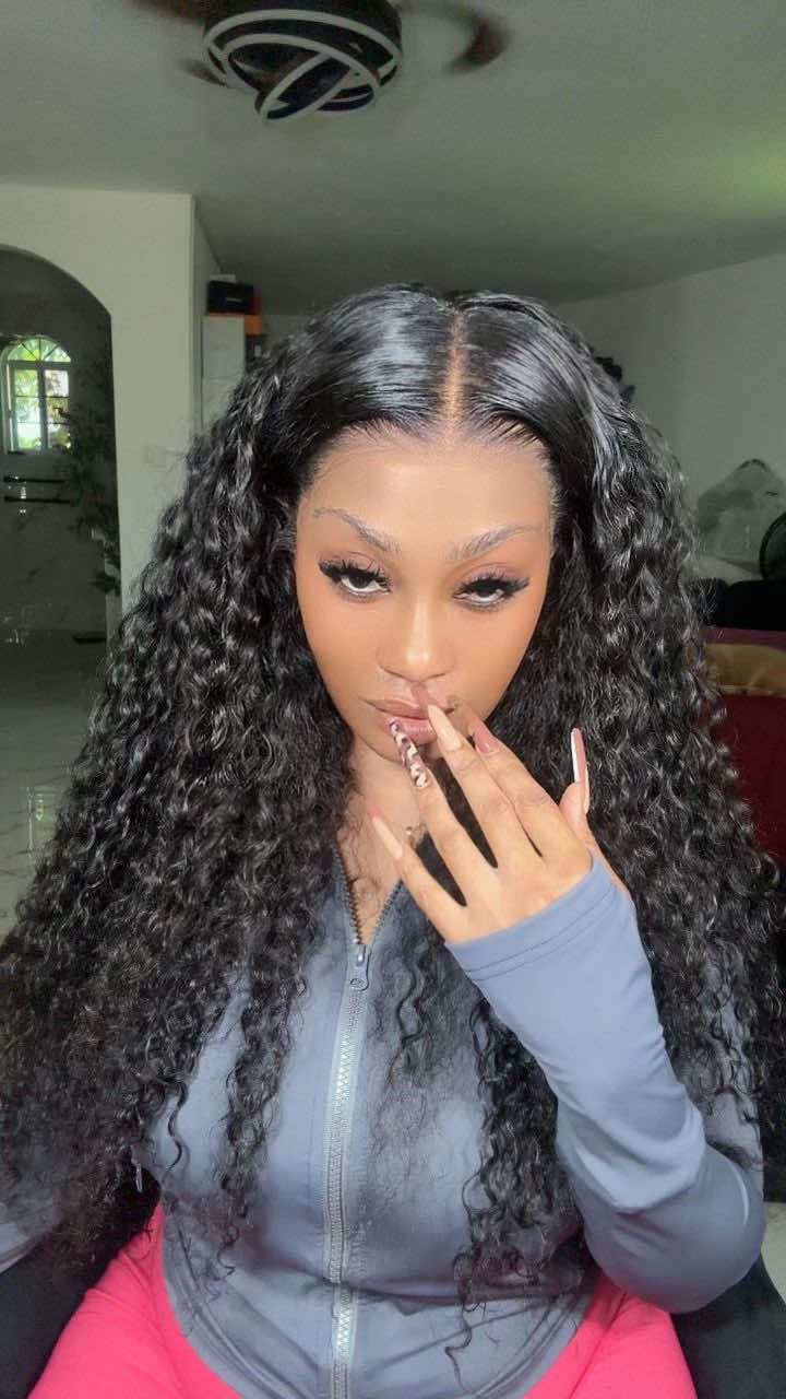 Replying to @Chavinese Landell love me some @Luvmehair  #tameikawiginfluencer  #luvme #luvmehair #luvmeforyou #waterwavewig #frontalinstall #wighairstyles #wigtok 