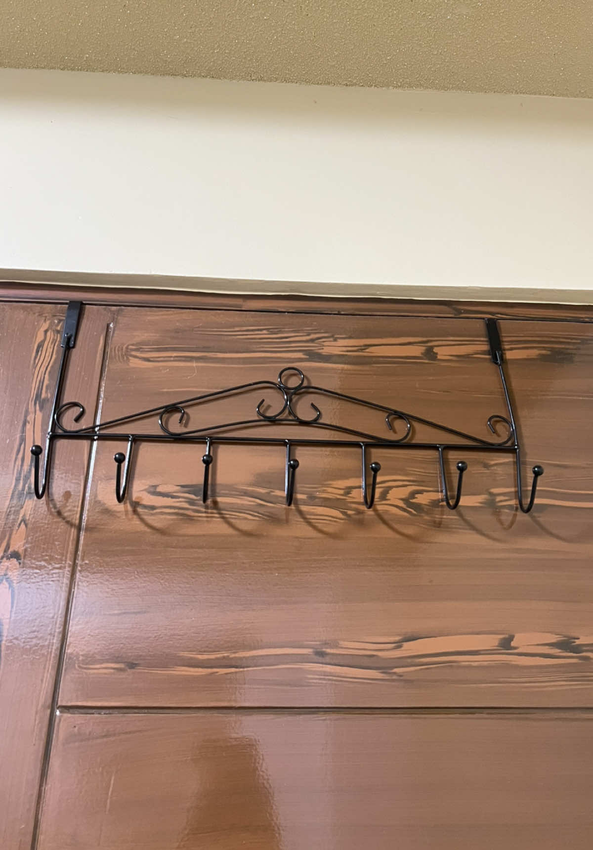 Aesthetic na sabitan sa likod ng pinto☺️ #doororganizerhook #doorhook #doorhooksfortowel #doorhooksfortowel #doorhookorganizerrack #backdoorhookorganizer #doorhooksforclothes 