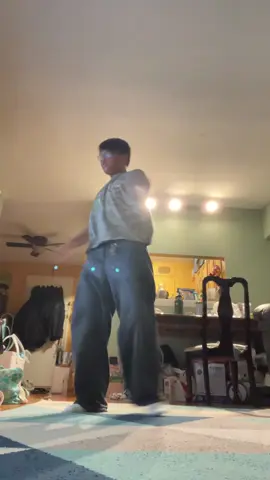 WELCOME TO THE NIGHT SIDEEE @disneyzombies @Malachi Barton #zombies4 #dance #fypシ゚viral #zombies #dancechallenge 