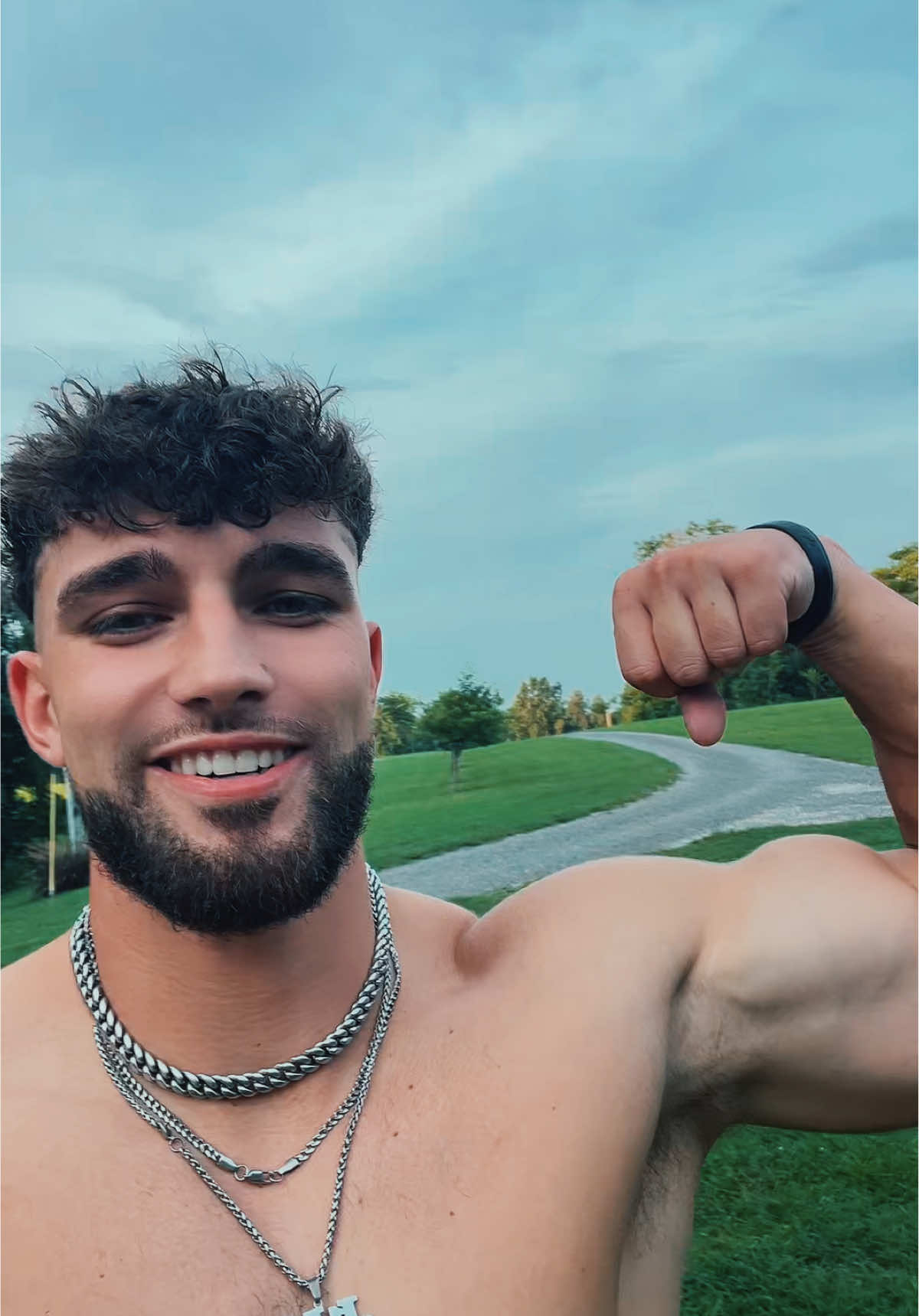 Ain’t got shit on me #biceps #fypシ゚viral 