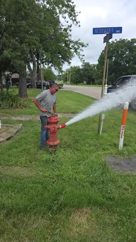 Just rebuilt the hydrant, testing/flushing it!! #carwash #fire #firehydrant #water #city #cityworker #flushing #shootin 