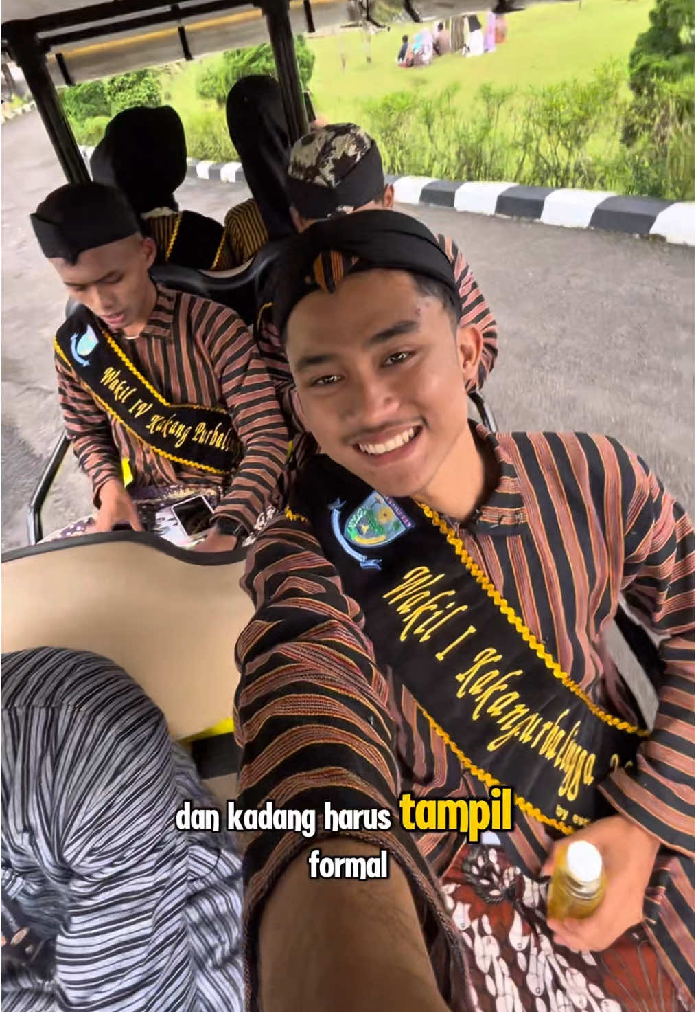 Aroma kamu hari ini, kayak gimana? Yuk temuin versi kamu di Grand Opening Uchi Parfume Purbalingga 2 New 📍Jl. Komisaris Noto Sumarsono, Purbalingga Kidul, Kec. Purbalingga, Kab. Purbalingga, Jawa Tengah 53313 @UCHI PARFUME OFC #refilltanpanatas #uchiparfum #aromakuperanku #uchiparfumpurbalingga #purbalingga #bertumbuh #semuabisadiuchi #parfum #parfumrefill #life #belajar