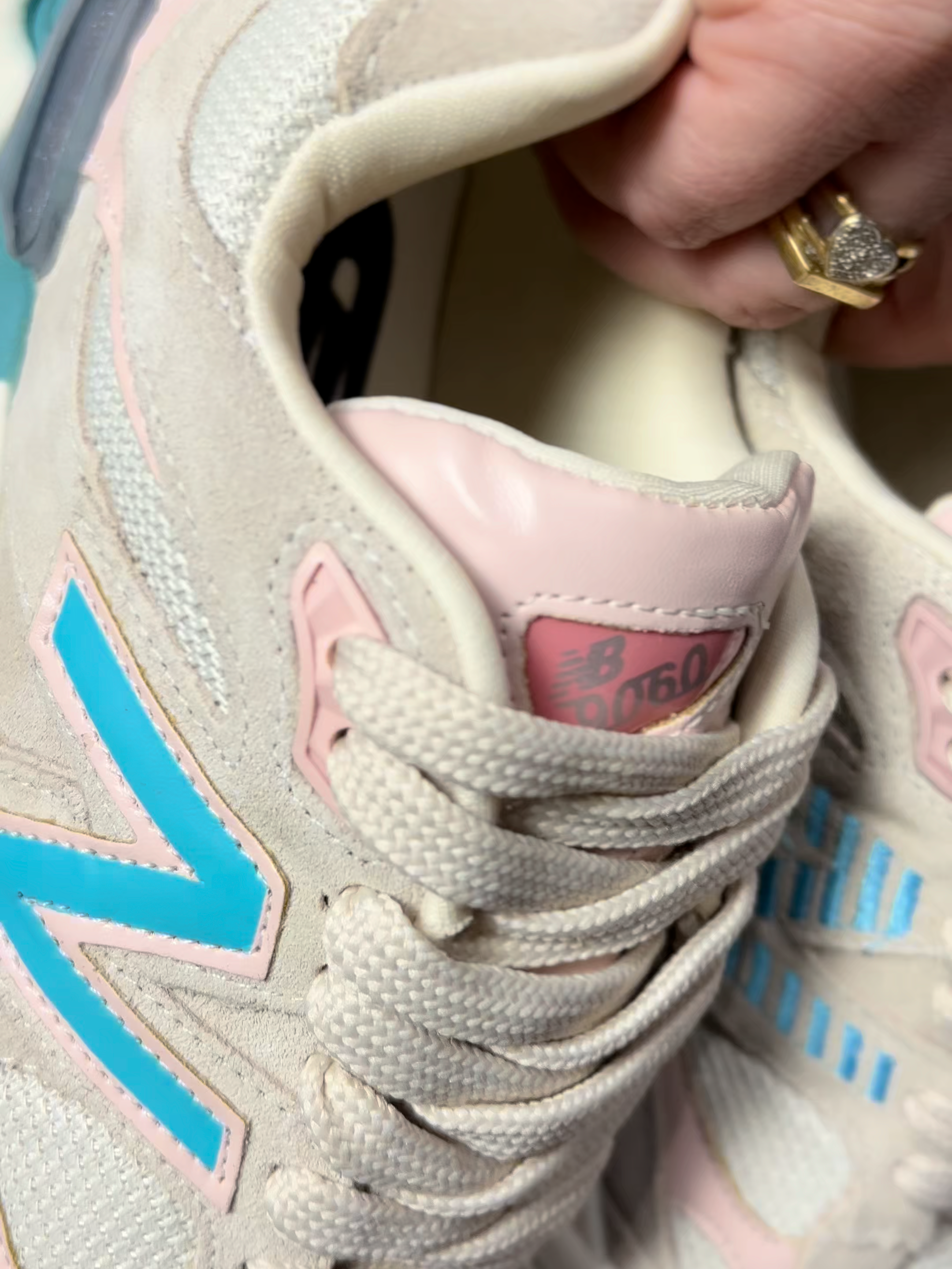 Look com NB 9060! 💁‍♀️ Tênis perfeito, que combina conforto e muito, mas muuuito estilo!  #9060 #look #streetwearstyle #sneaker
