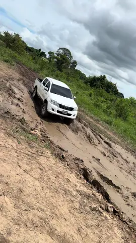 #hilux4x4 #hilux #viraltiktok #popular #venezuela🇻🇪 #apure 