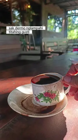 pagi semua..  #janganlupangopi #kopihitam #storywakeren #storywhatsapp #storytime #storywa #storykopi #storyngopi #kopi #warungkopi #warkop #kopiangkringanjoss #angkringanjoss #pati #jawapride #kopimuria #kopilelet #hiddengems #kopipagi #ngopipagi #ngopisiang #ngopisore #ngopimalam #kopag #ngopag #kopagpati #ngopagpati #trangkil 