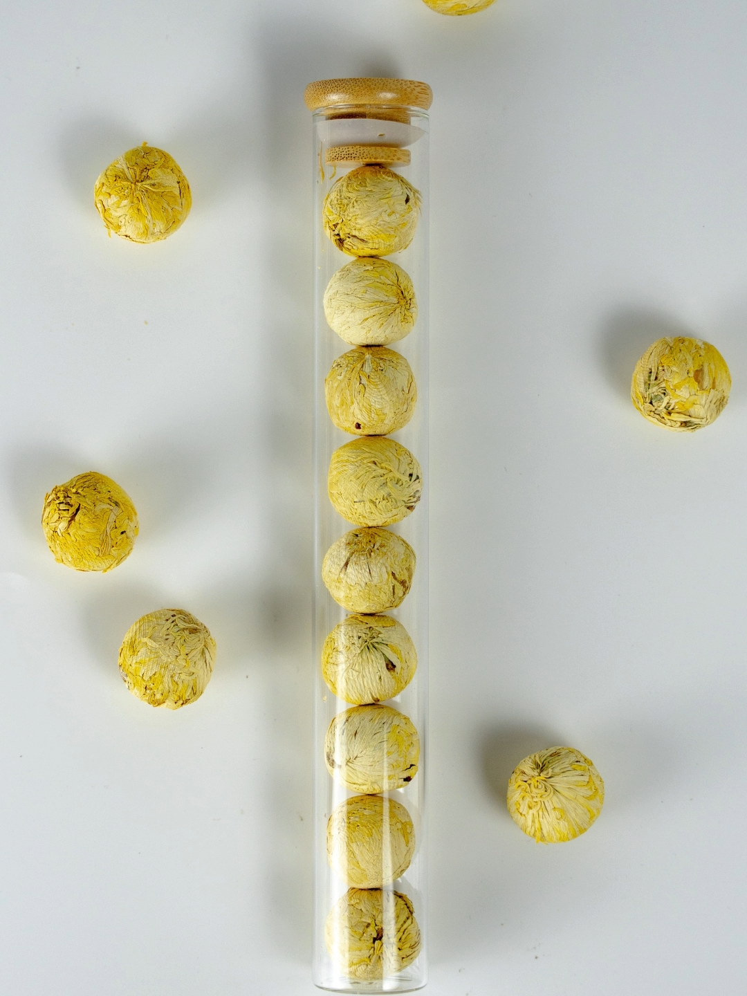 Feeling stuck or self-doubting your creativity? Sometimes, the secret to confidence isn’t more hustle—it’s more stillness. 🌿 Here are three simple rituals to boost your confidence and spark your creativity. Start with a cup of tea. 🍵 Because clarity often comes when you slow down. 𝗢𝘂𝗿 𝗚𝗶𝗳𝘁 𝗙𝗿𝗼𝗺 𝗡𝗮𝘁𝘂𝗿𝗲 www.teatherapy.com.sg #tea #herbaltea #floratea #fruittea #wellness #natural #healthy #healthylifestyle #caffeinefree #plantbased #singapore #singaporetea #tealovers #teatherapy #teatherapysingapore