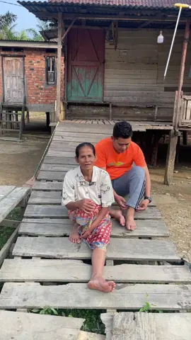Cerito dusun kami ko lah🤭🤭🤭 #pengikut  #fyp  #instagram  #comedikocak  #kontenkreator  #pengikuttiktok  #fyppppppppppppppppppppppppppppppppppppps  #orangdusun  #viralvideo  #lucu  #bismiilahfyp  #kocak  #jambi  #ramaikan 