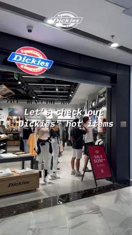 Tủ đồ của các Crews đang chờ một cuộc “bảo trì” đúng chuẩn? Dickies lên kệ loạt hot items đang được săn đón.​ Giá hạ nhiệt – fit vẫn on fire 🔥​ 📍 Áp dụng tại hệ thống cửa hàng Dickies, ứng dụng Maison Online và website maisononline.vn ​ -​ 🛒Store addresses: https://maison.onl/dickies_hethongcuahang​ 🛒Shop online at Maison Online: https://www.maisononline.vn/collections/thuong-hieu-dickies/​ ✨Follow us on Instagram: https://www.instagram.com/dickies_vn/​ ✨Follow us on Zalo: https://zalo.me/dickiesvietnam​ #Dickies #DickiesVietnam #maison #streetwear #workwear