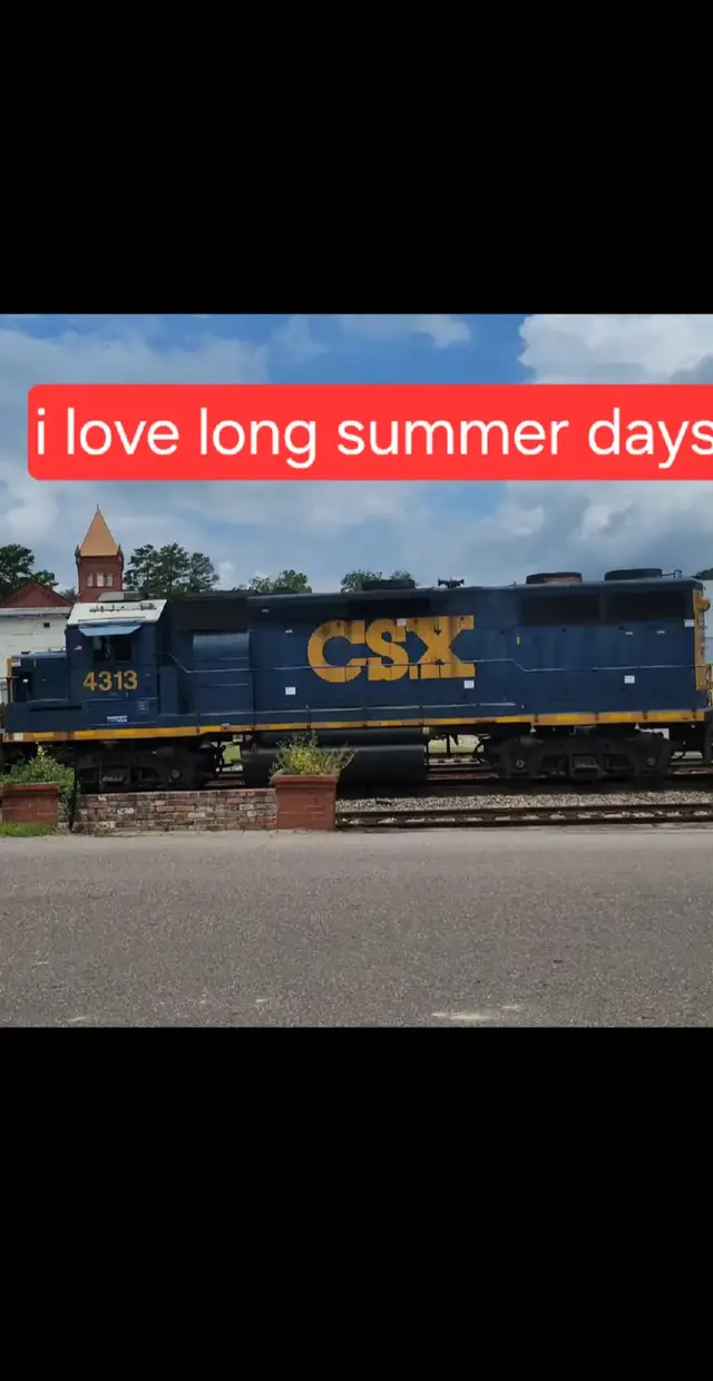 I love long summer days but I have a itch to go to football games and catch up with some old freinds #straughn #highschool #football #Summer #ihaveaitch #footballseason #HuluChippendalesDance 