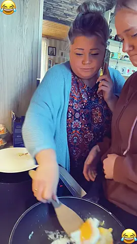 Mother and daughter #tiktok #foryou #funny #fyp #scarecam #prank 