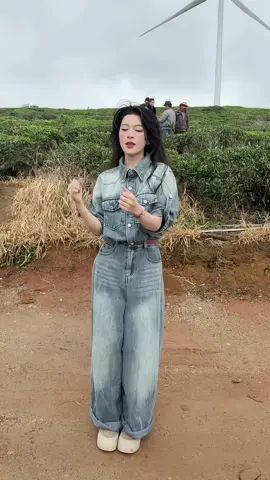 Mấy bà hỏi sao mặc váy hoài thì đây nay tui K mặc nữa #xhuong #xh #tiktok #vayxinh #thoitrang #homnaymacgi #thoitrangcongso #viral #trending #homnaymacgi #trend #LearnOnTikTok #phoido #xhtiktok #style #quanao #fashion #outfit #fyp #foryou #thoitrangtiktok 