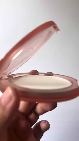 🔥 BACK IN STOCK 🔥 The most-awaited Third Base Setting Powder is finally here! Perfect for everyday wear and long glam days — this powder gives you an invisible, smooth finish that’s great for touch-ups too. @Colourette Cosmetics  📦 secure yours now! #fyp #foryou #foryoupage #fypシ #makeup #colourettecosmetics 