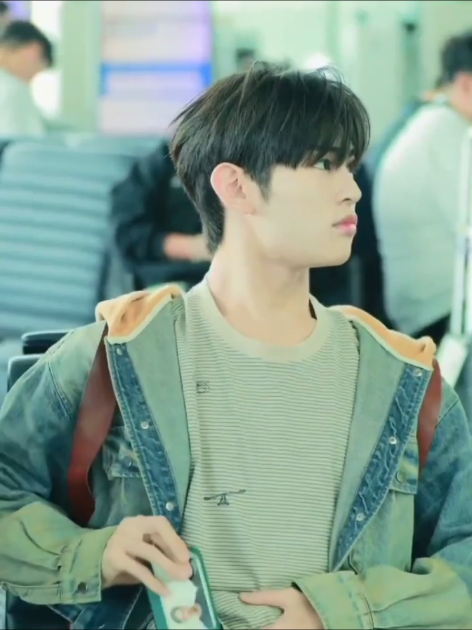 what a casual way tp showed your bf😭😭😭 its already day+20 btw😭 #mindong #minje #donghwa #kickflip 