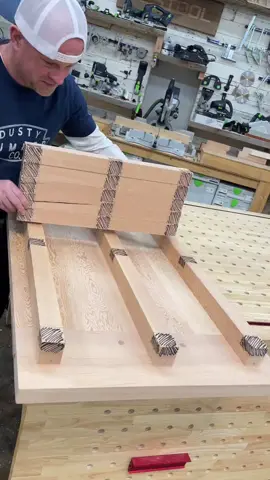 122 Half lap table skirt grid #woodworking #maker #woodworker #tools #wood #woodwork #holz #bois #madera #joinery #tool 