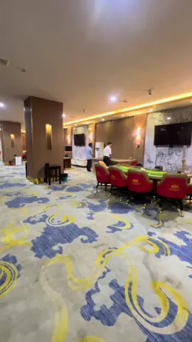 អរគុណទីនេះ ដែលបង្រៀនខ្ញុំ អោយចេះអត់ធន់ច្រើន 🙏