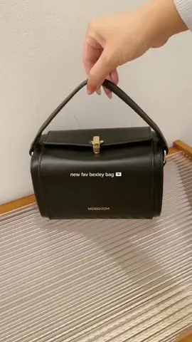my new bexley bag from mossdoom 💌💫 #bexleybag #bexleybagmossdoom #boxbag #handbag #slingbag #bagforwomen #mossdoom