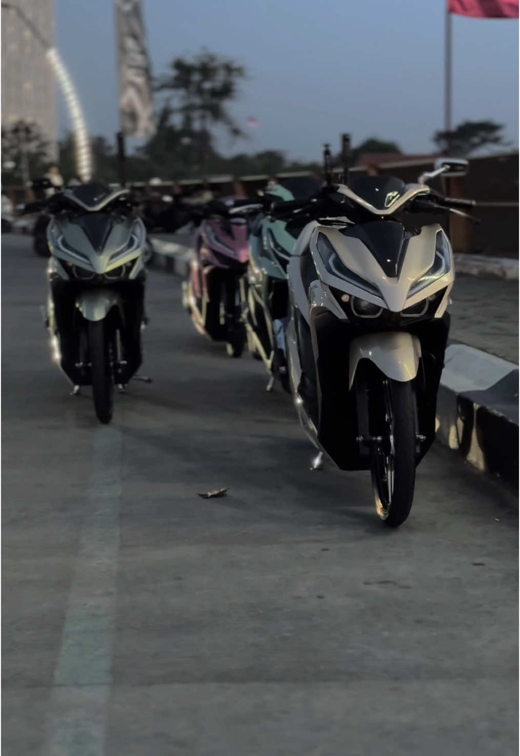 maghrib bukan nyore #vario #variomodifikasi #vaned #maticshine💫 