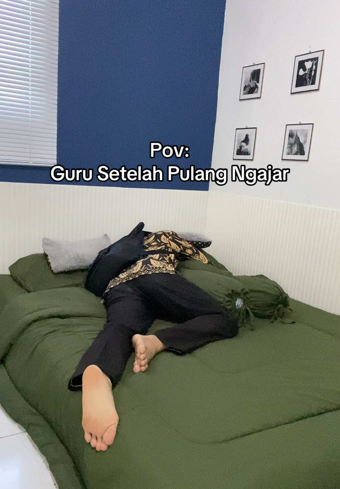 Guru tidak bercerita tiba tiba sampai di rumah langsung tidur🥲🙂 Lowbet 😔 . 🤏🏻 #guru #gurusd #gurutiktok #gurumuda #pgsd #fyp 