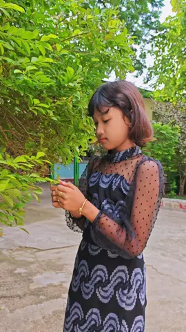 မြန်မာဆန်ဆန်လေးနဲ့ ချစ်ပေးကြပါအုံးရှင့် #ဆယ်လီမှအသဲပေးတာလား😔😑 #မလှလည်းကြည့်🤭အသဲပေးခဲ့😒😝 #ဒီတစ်ပုဒ်တော့fypပေါ်ရောက်ချင်တယ် #viewတက်စမ်းကွာ👊 #ဒီသီချင်းလေးခေတ်စားနေလို့😍😍😍 #myanmar #viral #tranding #fypシ゚ #foryou #myanmartraditionaldress @tiktok creators @phan phan @Cho. Cho. Thaung @Htet Htet Aung🍓🗡💎💊💵⏳ @H🥰🥰 @Hmue Hmue @MæyThüNäïñg @NAwARaT SOE @Moe @Nandar Win @Phaung @ThandarAung -ယင်းတော်သူ @thuthumyo2 @ထက်ထက် @💫Smile💫 @🌺Y🌺 @🙄🙄Aye.  Chan.  Phyo🙄🙄 @🌼🌸Țĥìń Źãř💮🌷 