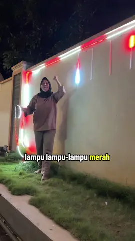 Lampu led running merah putih untuk menyambut hari kemerdekaan, bisa di hias di rumah atau di jalan jalan, silahkan checkout di keranjang kuning. #lampumerahputih #lampuhias #lampuwarnawarni #lampukelapkelip #lampuagustusan #lampu17agustus 