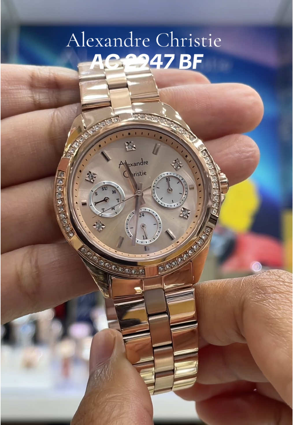 Yap ready lagi AC 2947 BF dibanyak warna boleh kepoin keranjang kuningnya yaa #gajiansale #promoguncang88 #alexandrechristie #jamtanganwanita #alexandrechristieoriginal #ac2947bf
