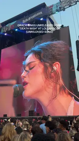 BEST PART OF LOLLAPALOOZA DAY 1  @gracie abrams @Lollapalooza USA #gracieabrams #unreleasedsong #lollapalooza #musicfestival 