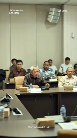 Jakarta - Kegiatan Penandatanganan Berita Acara Klarifikasi Penanganan Indikasi Pelanggaran Pemanfaatan Ruang (IPPR). Dalam Rangka Revisi Rencana Tata Ruang Wilayah (RTRW) Kabupaten Banggai Laut. Senin, (28/7/25) #banggailaut #banggailautmola #banggailautkece👍 #sulawesitengah #sulteng #fyp 