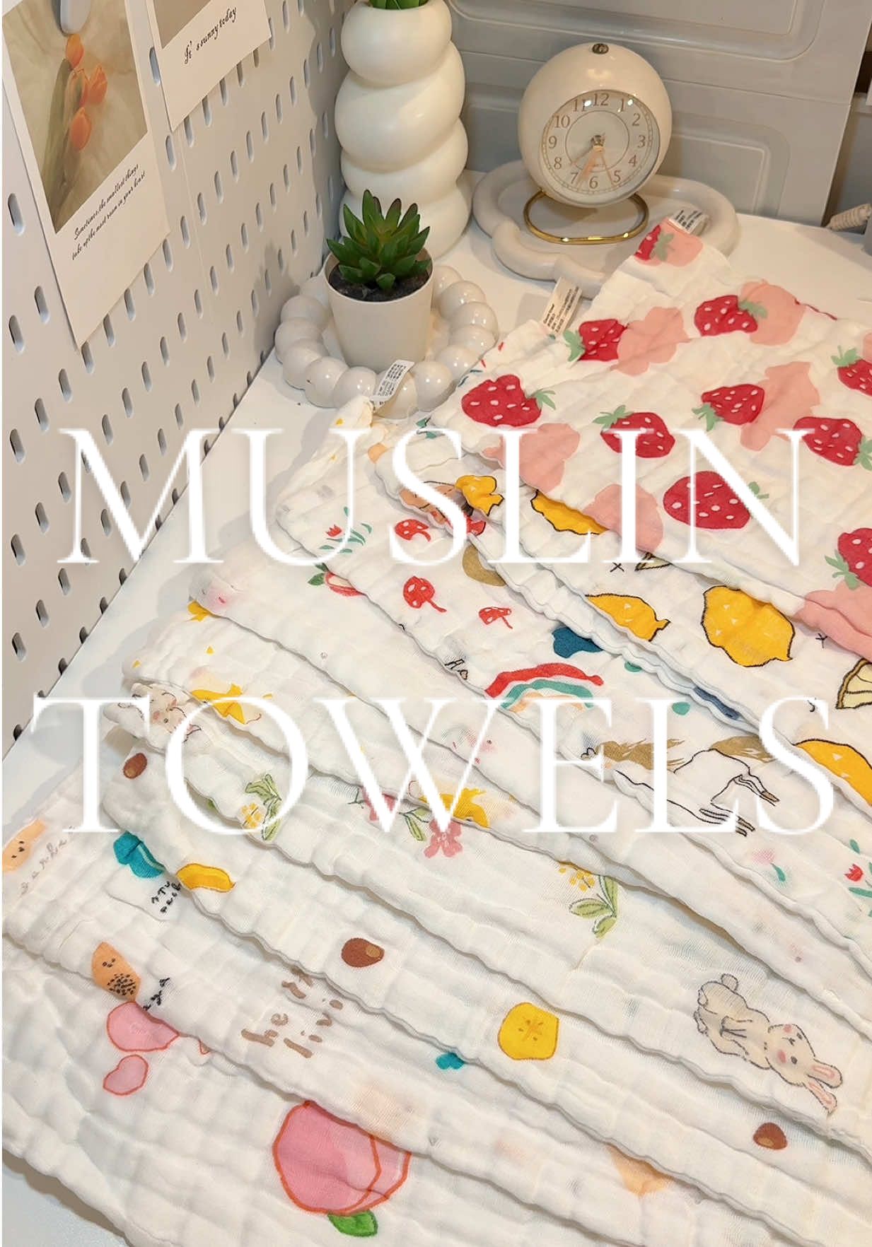 10pcs. Muslin Towels ang mura pero ang ganda ng quality , no wonder kung bakit andaming bumibili nito.🥰 #towels #muslintowel #babytowel #towelforbabies #cottontowel  