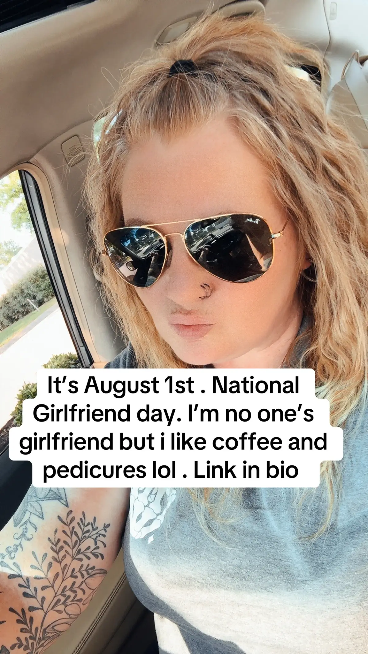 #nationalgirlfriendday #single 