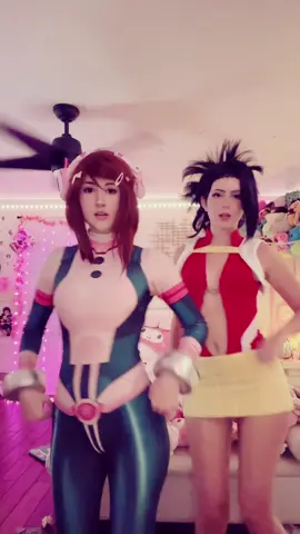 🕺💃 #MOMOYAOYOROZU #OCHACOURARAKA #mha #cosplay #dance 