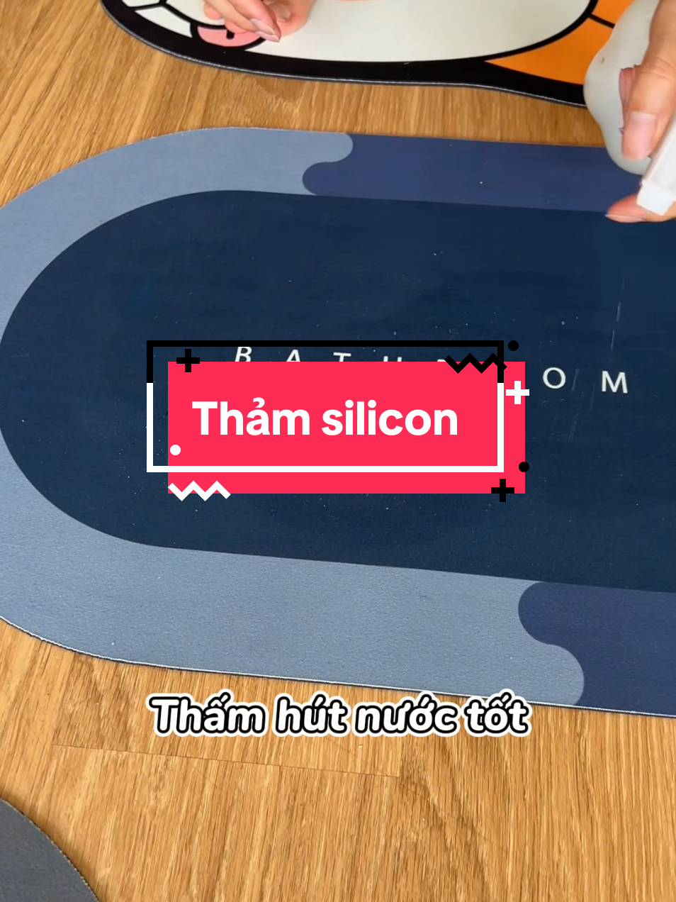 Thảm chùi chân silicon thấm hút nước tốt. #hungchieu #kimhue #decor #xuhuongtiktok #thamsilicon  #thamchuichan  #thinhhanh 