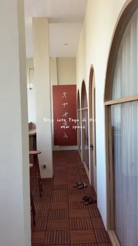 Visited the new home of Yoga di HET and instantly felt grounded. The space feels warm, personal, and perfect for mindful movement. 📍Jalan Kawi atas no.36  Can’t wait to be back on the mat 👋🏻🧘🏻‍♀️#yoga #yogamalang #malang #yogadihet 