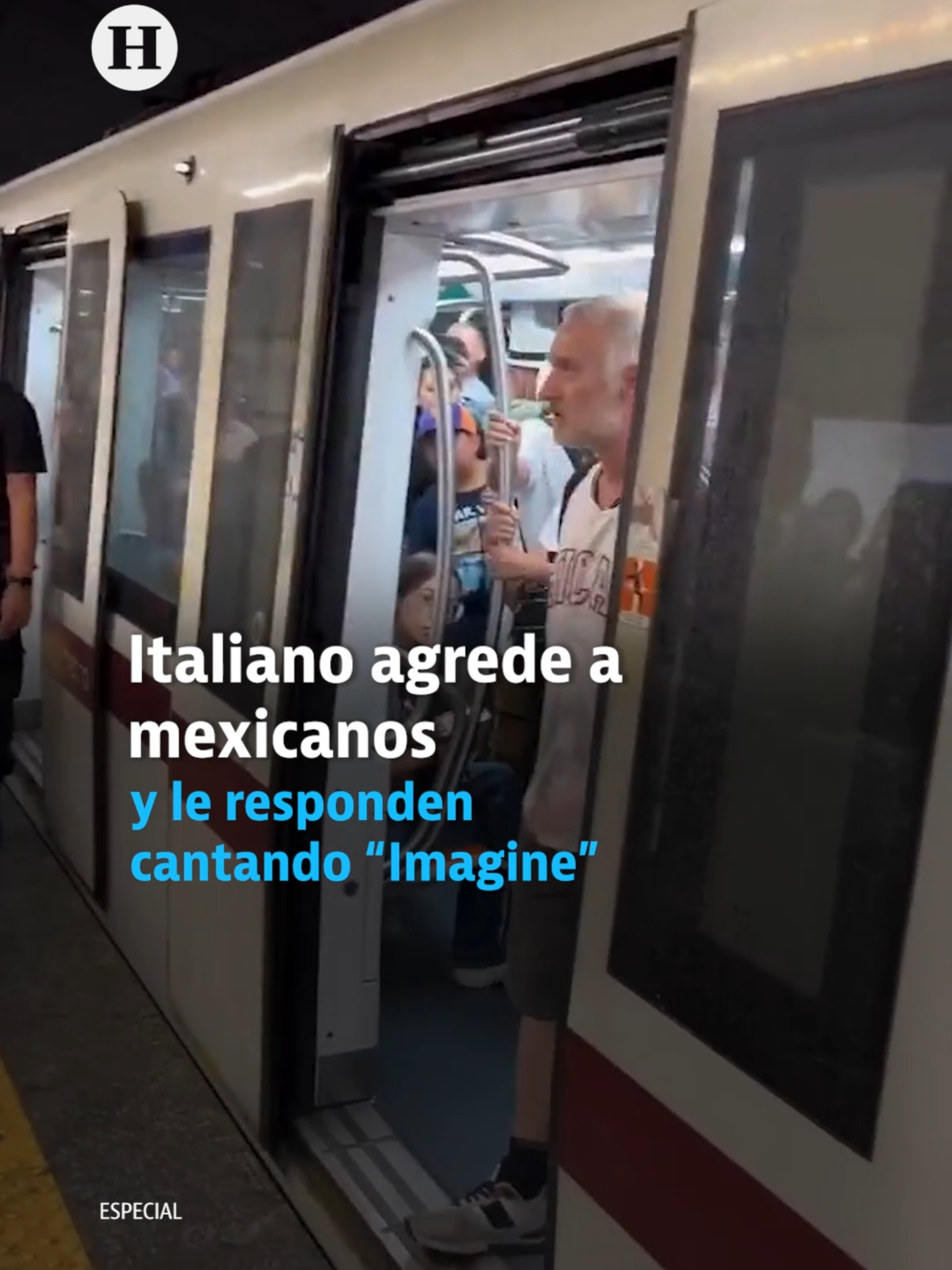 ¡Como México no hay dos! 🤭🇲🇽 Un grupo de jóvenes mexicanos fueron víctimas de un aparente acto de discriminación en el metro de Roma, Italia, cuando un hombre italiano los agredió con insultos. 😡 Lejos de responder con violencia, los connacionales decidieron hacer un llamado a la paz y comenzaron a entonar “Imagine” de John Lennon, canción que paradójicamente enfureció más al sujeto. 🎶✌️