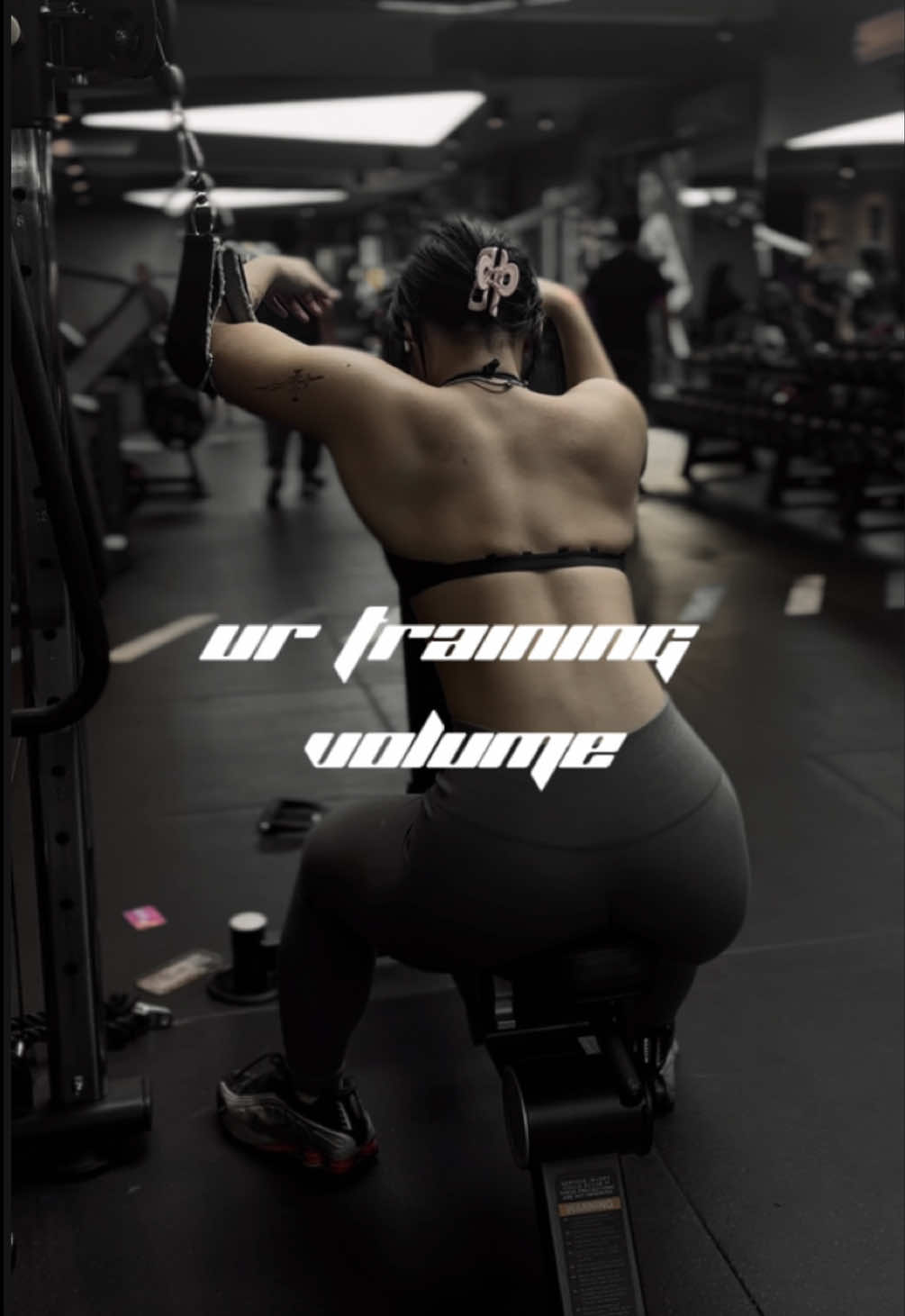 most frequent question (I made the script for this video 2 months ago, shot the video already a month ago, tp just managed to edit it #musclegrowth #gymgirl  #sciencebased #GymTok #gym #tipsgym  #workouttip #gymmotivation #explore #fyp