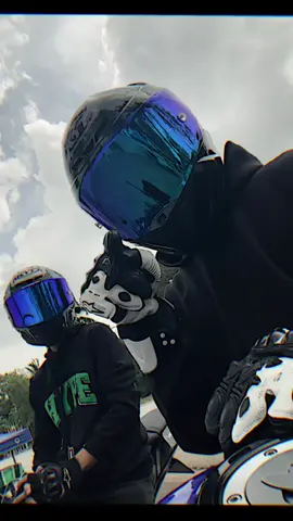 Galau ke tu? @Syai/R15M #bikerboy #fyp #foryoupage #bikertok #bikers #bikerlife #fypシ゚viral🖤tiktok 
