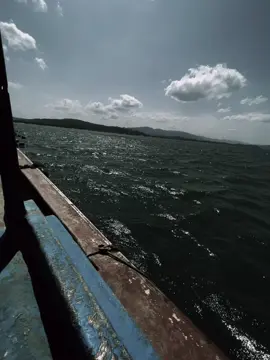 “Anh bỗng thấy nhớ em nhiều”