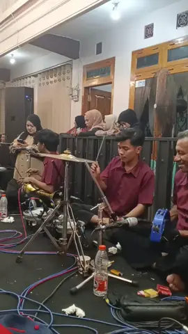 jalsah al oud purwakarta live situbondo 🎷🎵🎹 #samargambus #jalsahgambus #fyppppppppppppppppppppppp #gambusarabic #elcoronagambus #kampungarabbondowoso 