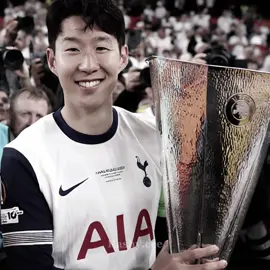 I can see it in your eyes. #heungminson #sonheungmin #football #tottenham #spurs #southkorea #foryou 